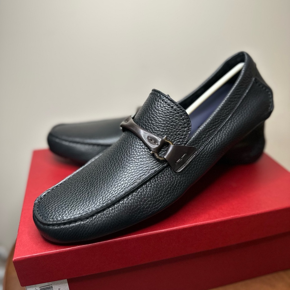 Salvatore Ferragamo Black Loafers with Brown Metal Buckle - Picture 2 of 13